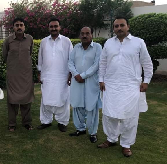 MirZamrad's tweet photo. Congratulations MPA sardar @jamkhanshoro sb, for New Assignment Minister Irrigation Sindh, from ex dist m mir mohsen Talpur and @MirZamrad Talpur 
@bilalshoro376 https://t.co/x6YIFFGZsU