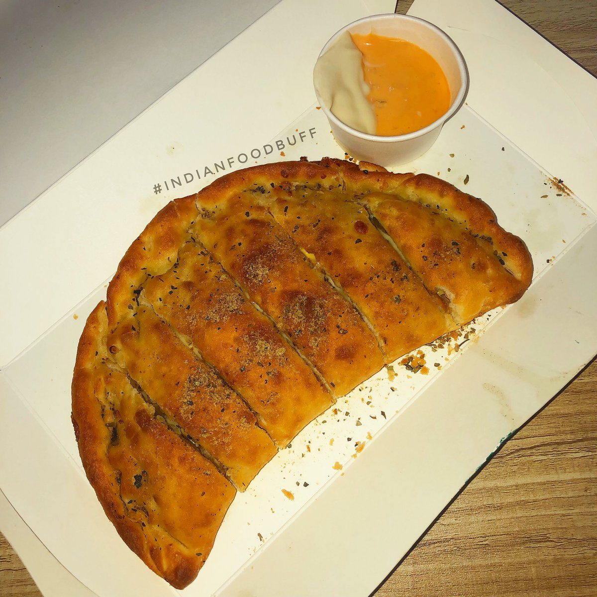 Stuffed Garlic Bread 🥖 

#stuffedgarlicbread #garlicbread #indianfood #indianfoodbuff #tastethisindia