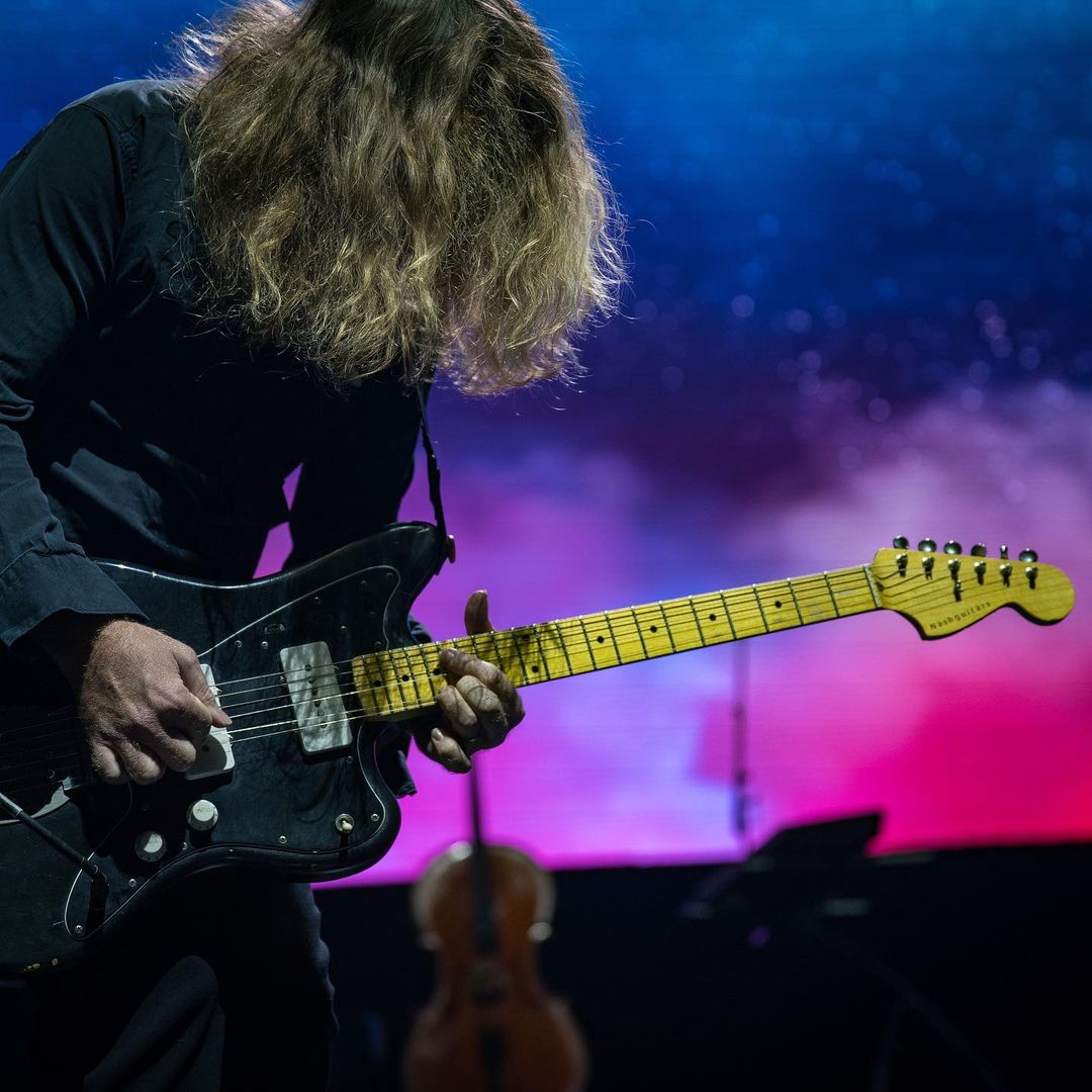 OneRepublic's tweet image. Absolutely INCREDIBLE to be back on stage tonight. First show in 18 months! Thanks for showing up tonight Vegas.