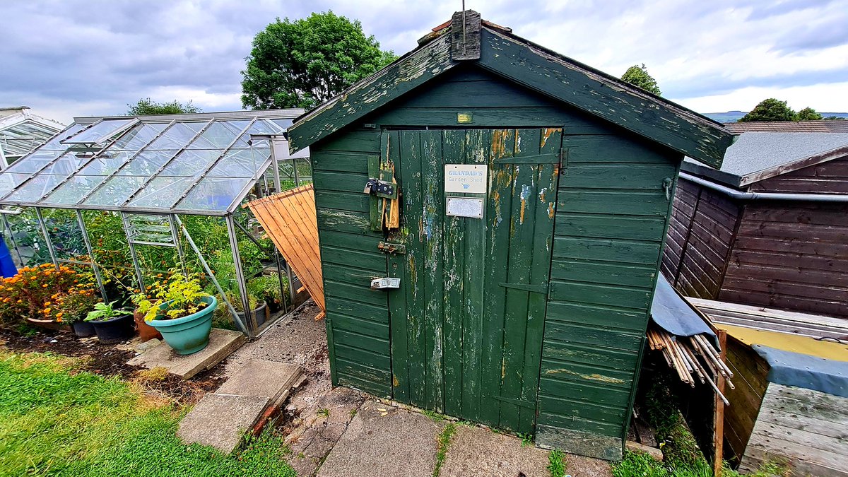 NelsonSave's tweet image. Tis with a heavy heart that we report a burglary at the allotments last Tuesday. We appeal to anyone that has CCTV in the area or saw anything suspicious to please contact the police.😔
TIA.