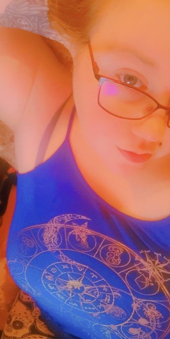 When your literally just trying to survive the rest of vanilla work week get ur studio set back up and<a href="/tag/redhead"class="tags"><span>#redhead</span></a><a href="/tag/ginger"class="tags"><span>#ginger</span></a><a href="/tag/chaturbate"class="tags"><span>#chaturbate</span></a><a href="/tag/camgirllife"class="tags"><span>#camgirllife</span></a><a href="/tag/on"class="tags"><span>#on</span></a>