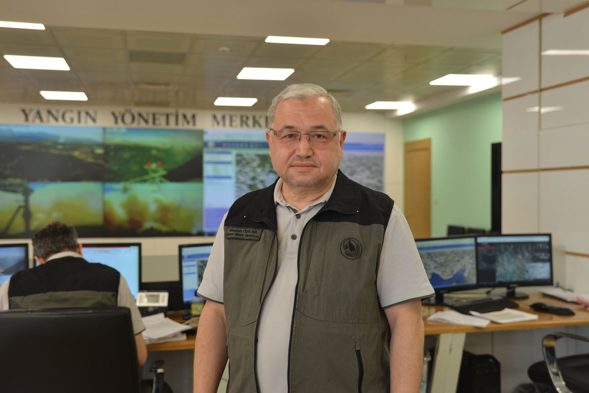 bbcturkce's tweet photo. Orman Genel Müdür Yardımcısı Özkaya: Büyük yangınlarımız aynı anda oldu, sıkıntı bu
https://t.co/PvNdUKj4AT https://t.co/eYbU2j7o3V