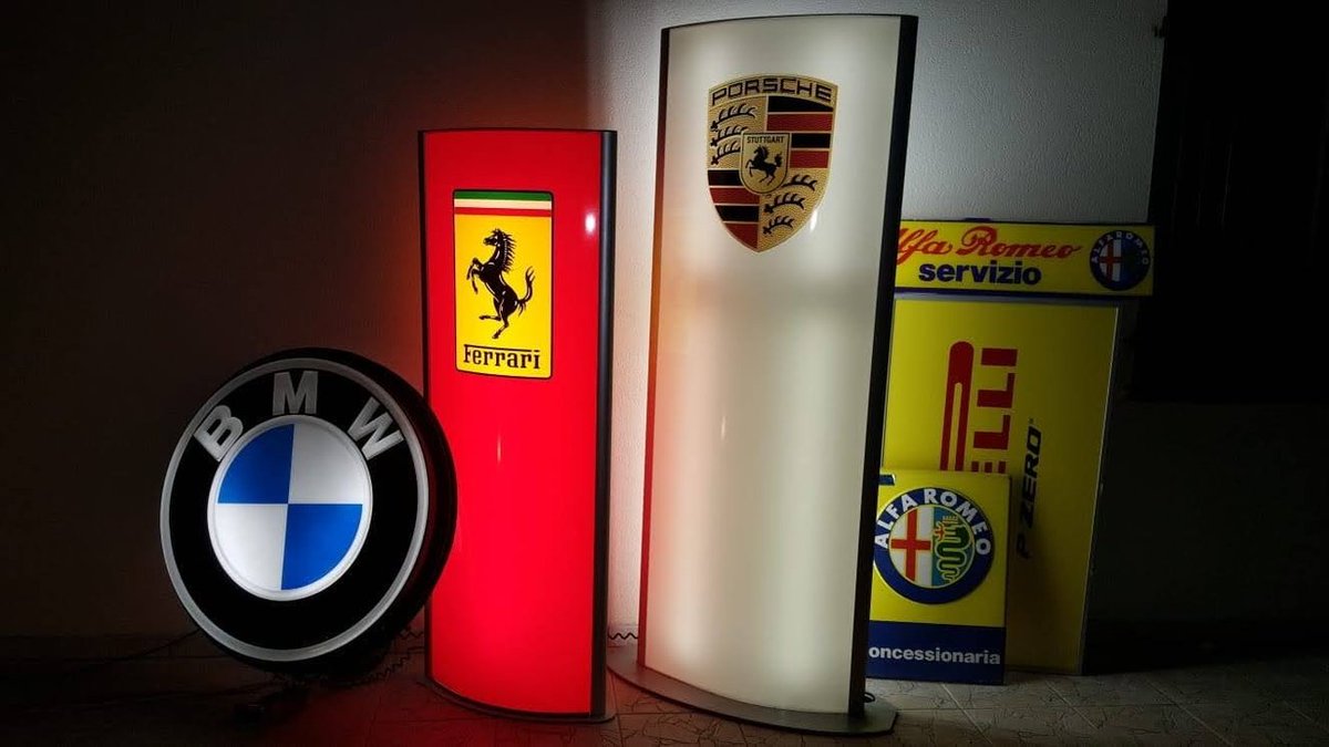 2000'S Ferrari Official Dealer Double Side illuminated sign. This impossible to get official Ferrari dealership illuminated double side sign is massive.

It measures 70" height x 26" width x 12" Length (175 cm x 65 cm x 30cm)  for a weight of 30 kg (65 pounds) Price upon  Request