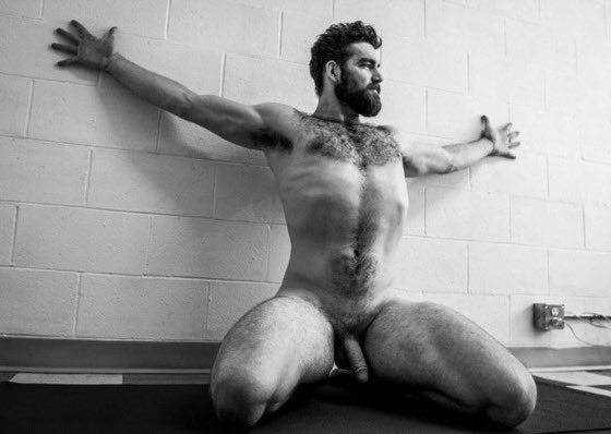 lookinmyeyesboy's tweet photo. When I tell you that your hands are tied to the wall, boy, it means that your hands are fucking tied to the wall. 

#gaymaster #gayslave #hypnoslave #gayhypnosis #gayhypno #gaymindcontrol #hypnokink #hypnofetish #enslavedmen #menunderhypnosis https://t.co/bXny8xlkuX