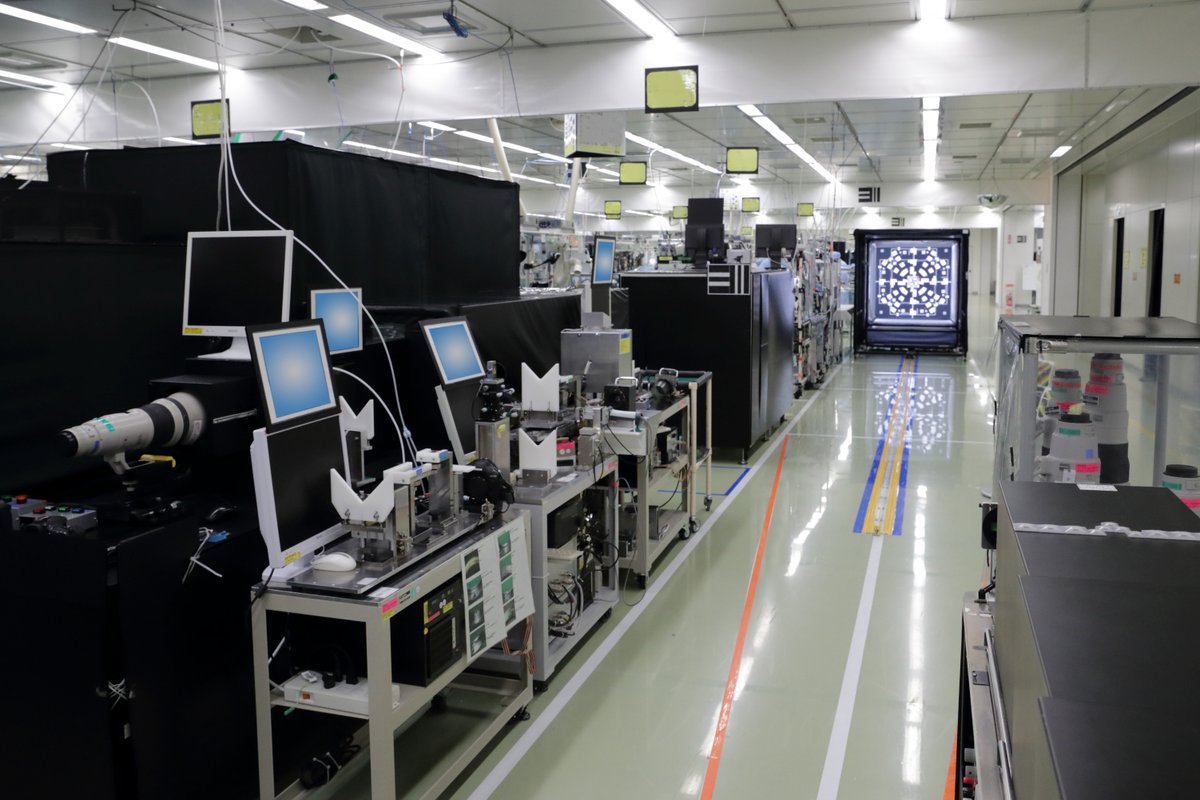 CanonUKandIE's tweet photo. Polished by diamonds, discover how our #L-series lenses are made 👀🔍 https://t.co/3cmPjl22vV https://t.co/lkMHE0Bx6T