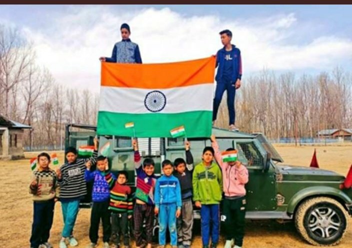 nandiniidnani69's tweet photo. Closing the day what an excitement since Morning
will cherish for rest of life
Blessed we seeing it happening 🙏🇮🇳❤️
#5August5
#KashmirForTiranga
#Olympics
Jai Shri Ram 🙏🌺💐 https://t.co/gdJbwS0KrA