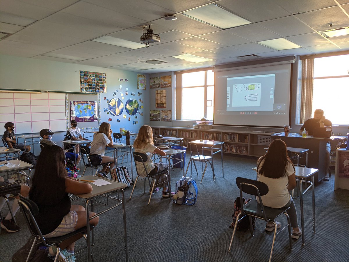 NicoleGabany's tweet photo. We have 1 more week of Summer School Session 2! It's been awesome to see all the practice getting ready for 2021/2022! Drop a 👏 for our Summer School Staff! #ilbsd13 #bsd13learns https://t.co/yPoM4EltYF