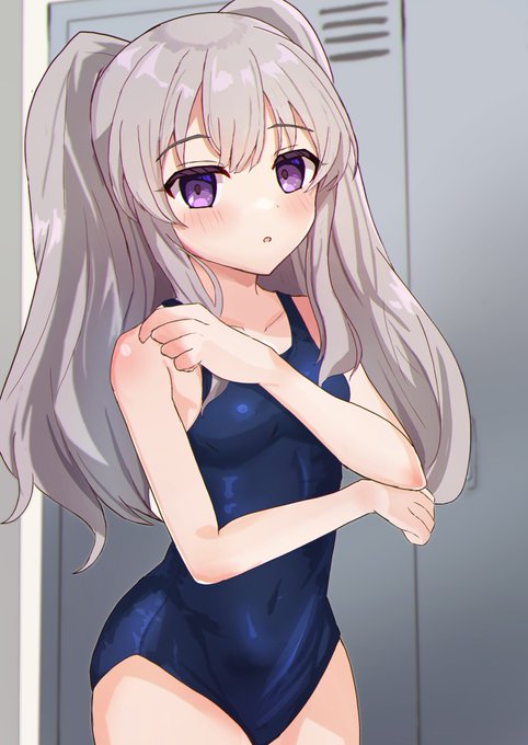 霧子とスクール水着の親和力高いと思います 