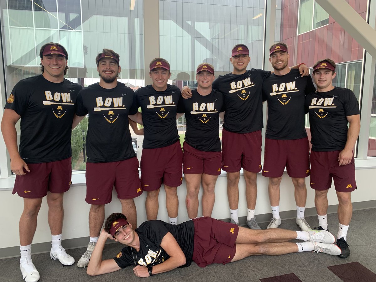MNFBDEV's tweet photo. Today the Specialist posed and pondered the age old question:

IS A HOTDOG A SANDWICH?

What say you?
@Snap_Footballs @Mark_Crawford96  @brocktwalker @matt_trickett2 @dragan_serb8 @FreeWilly110 @Dsparks115 @OfficialSully56 https://t.co/tiXCRH3low