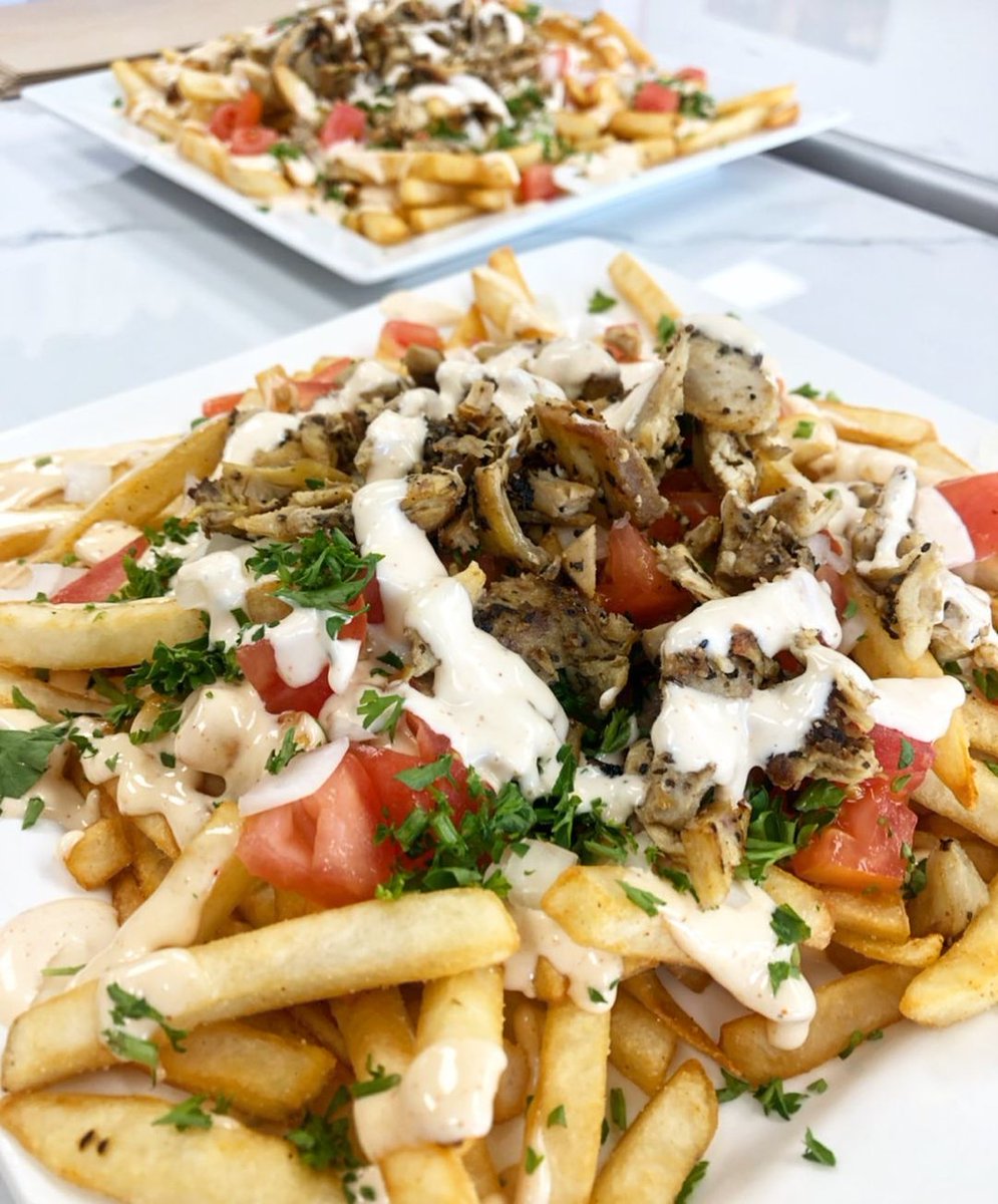 CHVillage's tweet photo. We love @aleppoyyc's take on a Canadian classic! The challenge is stacking the fries, tomato, and chicken on the same fork! Tag us in your attempt. 😉 🍟 🍴⁠ #yyc #yycpoutine #yycfoodie https://t.co/AHUzxauCHG