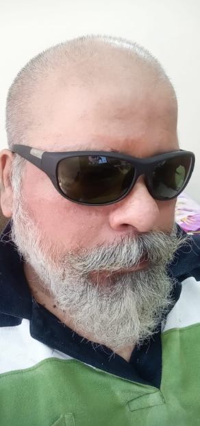 PenduProfessor's tweet photo. बहुत हो गया #SmileTwitter अब शुरू करते हैं #गंजा_ट्वीटर #BaldTwitter https://t.co/eQ0emtPvja