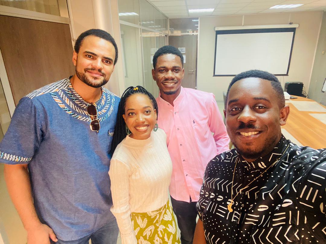 Mohombi's tweet photo. La passion, Le sacrifice, La volonté, Le dynamisme & la persévérance existe en RDC! Soki biso te, nani ? Belle rencontre 💪🏾🇨🇩 #YaBisoPonaBiso #JeunesseConsciente @aristote_ikoua https://t.co/094NK2gPLy