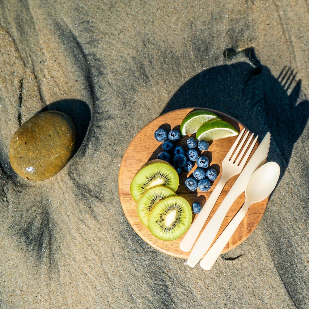 RestoreFoodware's tweet image. Want to make a difference today? Use AirCarbon products over plastics to reduce your carbon footprint. It works for people and the planet♻️🌎

#Carbonfootprint
#Reusable
#Noplastic