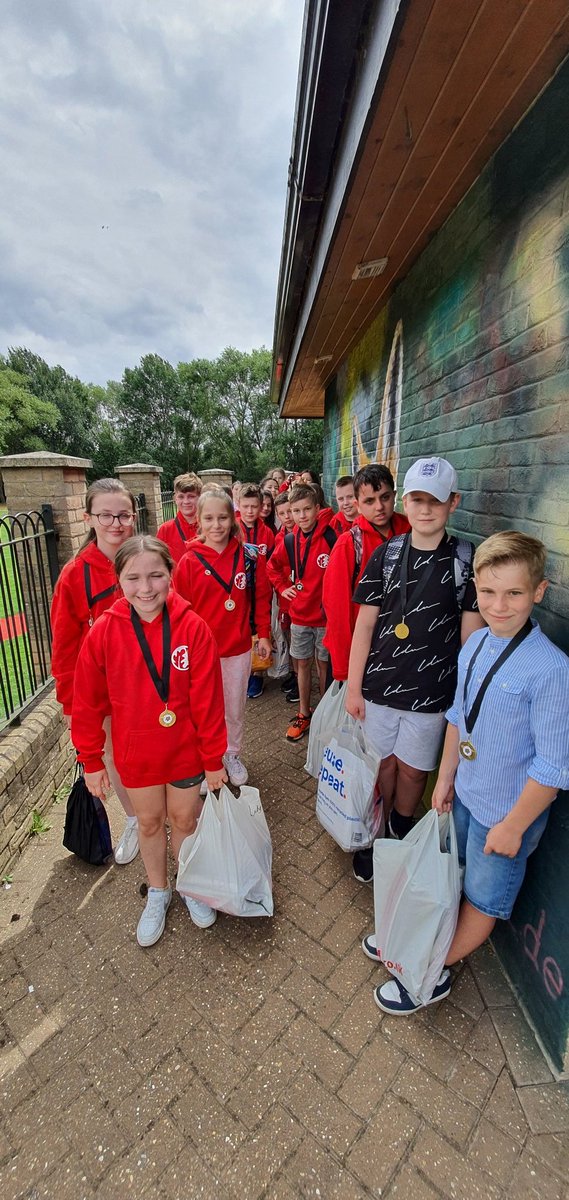 Stukeley2014's tweet photo. It was great to see you all earlier today.  
We hope that you all enjoy the rest of the summer. https://t.co/aKskHZWI7T