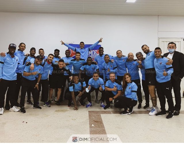 NominasDIM's tweet photo. Victoria del #Poderoso  @DIM_Oficial Vs Caldas por 1-3 en condición de visitante con anotaciones de Cambindo y doblete de Vuletich , pasando a 4 fase #CopaColombia 
Cambindo-VMoreno-EdwarLopez-Cadavid-Arboleda-AMosquera.
Loaiza-Vuletich-Vladimir-Gutierrez-Arregui
🇭🇹⚽️🔴🔵 https://t.co/uVDgvANVh9