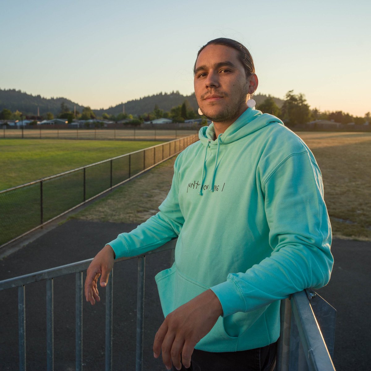 Native_Wellness's tweet image. We are all brought into this world worthy of good things, sometimes we just need a reminder! 

Looking in the mirror you receive the affirmation “I am worthy” and those behind you receive the affirmation “We are worthy”. 

Now available at nativewellness.com