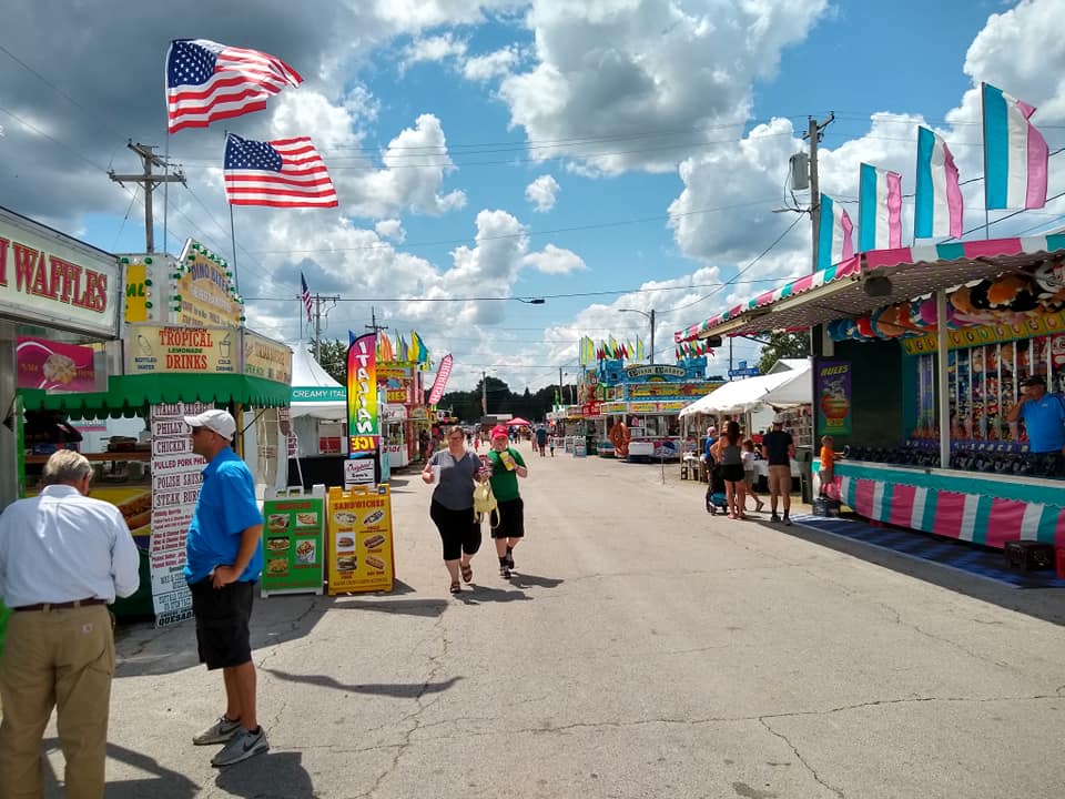 councilwoman1's tweet photo. Myself, along with many other Democratic candidates will be at the Wood County Fair tonight (August 5th) from 7-9pm. Come out to the Wood County Democrats booth and chat with us!

#Council #CouncilWoman #WoodCounty #WoodCountyFair #ThinkBGOH https://t.co/K7WgpL124O