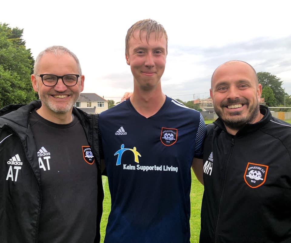 AppledoreFC1912's tweet image. Finally, looking as sweaty as he does in Fever back room, we say goodbye to a departing hero as @BenBr646 heads off to America on a football scholarship. Send us a postcard yeah? #COYF 🧡