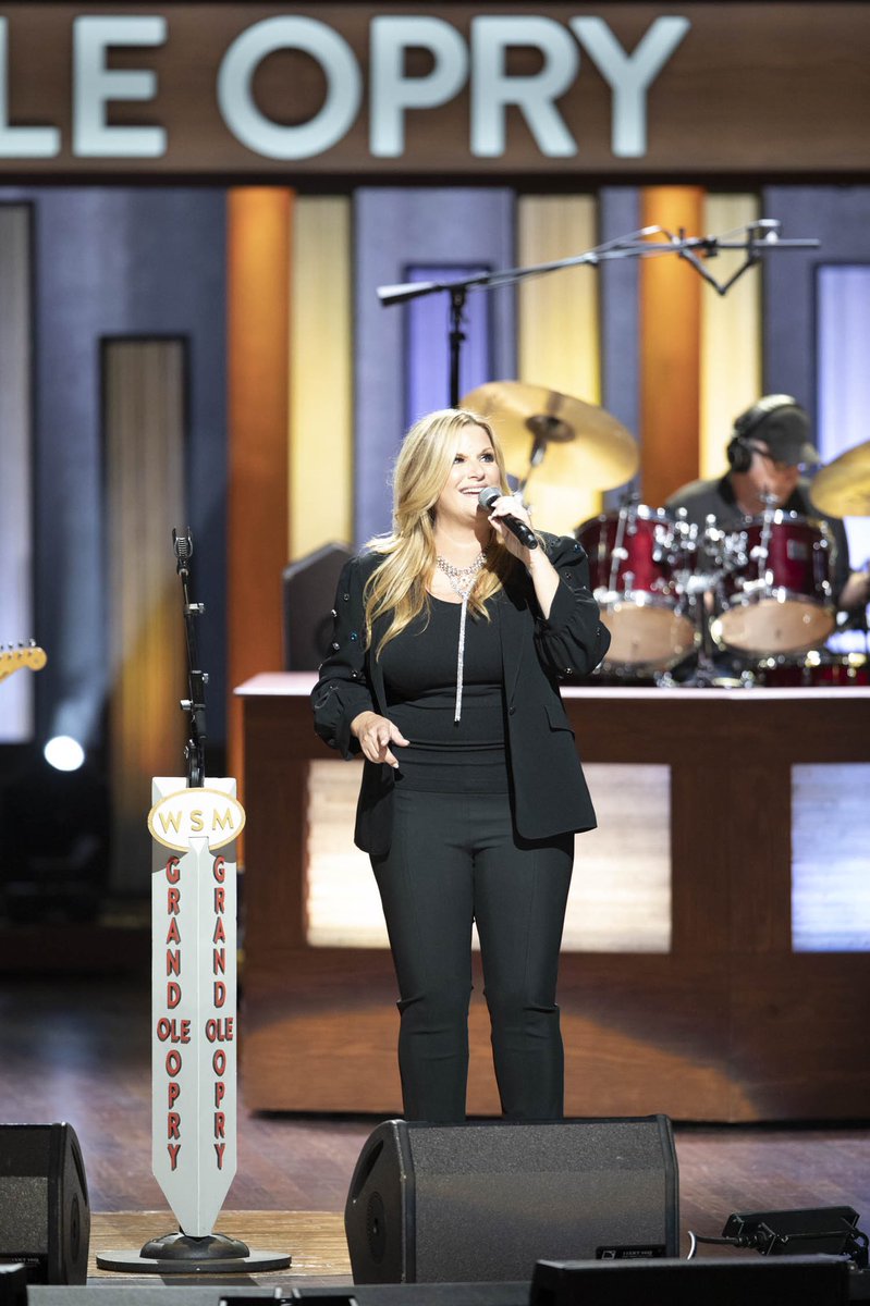 trishayearwood's tweet photo. Thank you Jon Ims for writing a song that continues to resonate with all of us! And thank you to my producer Garth Fundis for playing the song for me.
I’m honored I get to share Katie and Tommy’s story with you every time I sing it! xo
Read here: https://t.co/wuBaZR1Y0z https://t.co/dH5L5ZsVwR