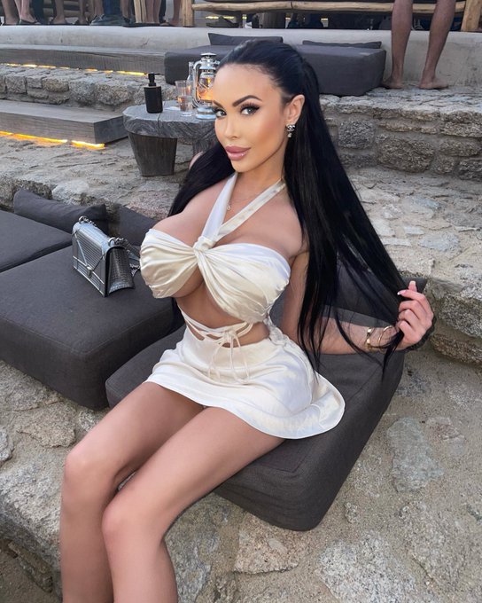 Skorpios Mykonos ??? https://t.co/9ENNtnWnjh