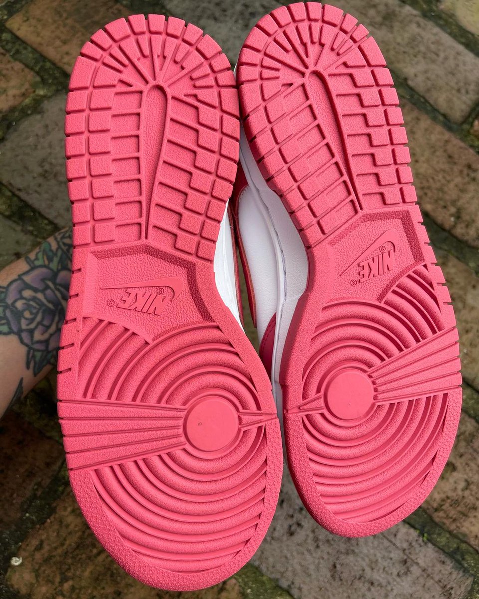 2021年 発売予定！

ナイキ ダンク ロー “ホワイト/ピンク” (NIKE DUNK LOW “White/Pink")

fullress.com/2021/08/nike-d…