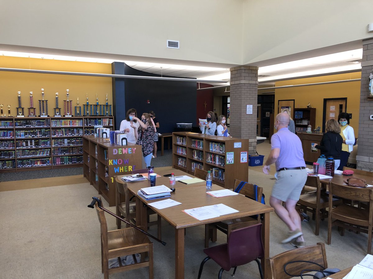 Dr_KyleLee's tweet photo. Learning and growing with Legos. I ❤️ my Seton team! @seton_stars #catholic #catholicschools #blessed https://t.co/4pLgeX5dWH