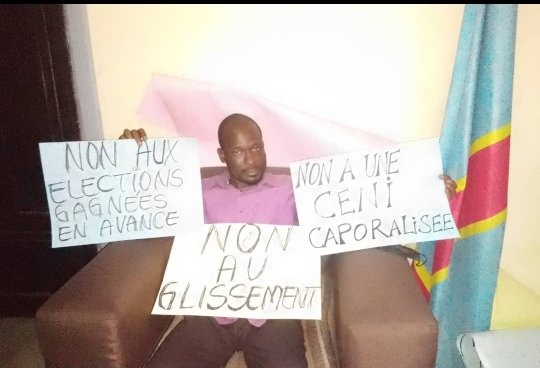YoloAlfred's tweet photo. Je pense que ns avons eu 2sanctions pour fraude électorale pardon je dirais plutôt 2faux pénaltys par apport à la personne et je pense que 7x-ci ns savons là où réside l'arbitre (Vita vs Imana,Mazembe vs Lipopo) malheureusement on connaît la suite le gagnant reste le champion. https://t.co/0xWBmq3PNJ