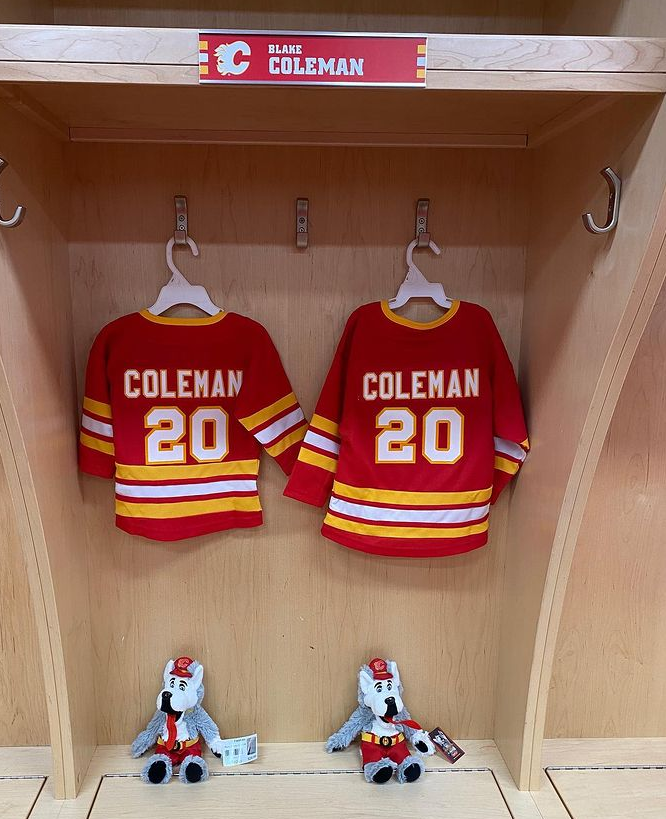 NHLFlames's tweet photo. Some new gear for Charlie and Carson Coleman ❤️

📸: Blake Coleman on IG (bcoles25) https://t.co/iCaZ6igGZ2