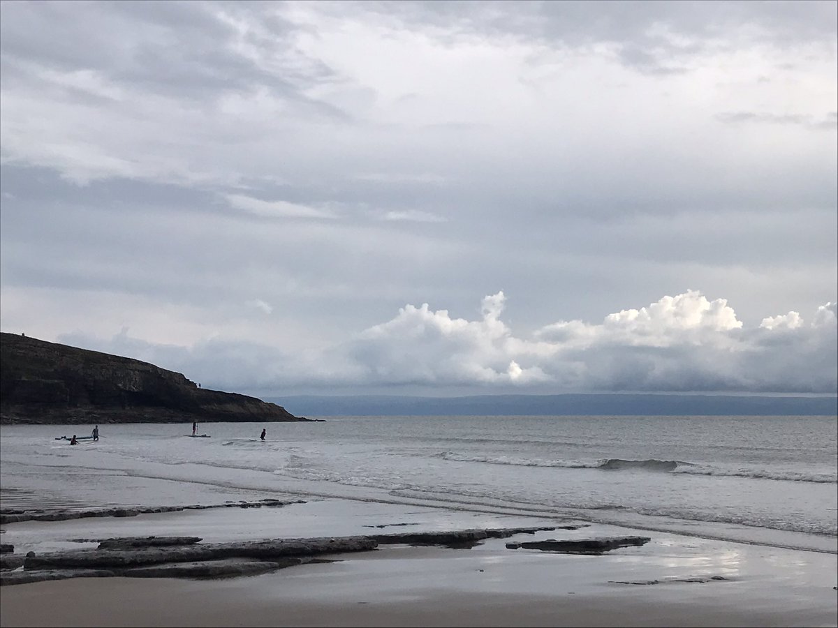 F_F_Podcast's tweet photo. that he loved her at the Norwegian Bad Wolf Bay.
Love love love.
And if you forget your goblets, there’s a pub at the top of the road that has you covered on that front, too!
(2/2)
#Wales
#WelshHiatus
#Merlin #DoctorWho https://t.co/Tl6w3NiLGl
