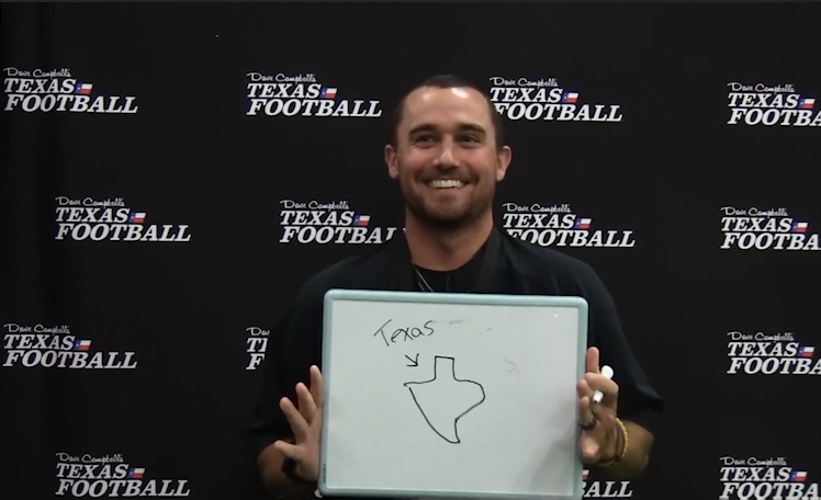 ashley_pickle12's tweet photo. I watched all of these be drawn in person and I promise you I laughed just as hard watching this video.

HQ nonsense as #txhsfb coaches attempt to draw the state of Texas😂

FULL VIDEO: https://t.co/B3W4XwW0rP https://t.co/WT3sybLYvn