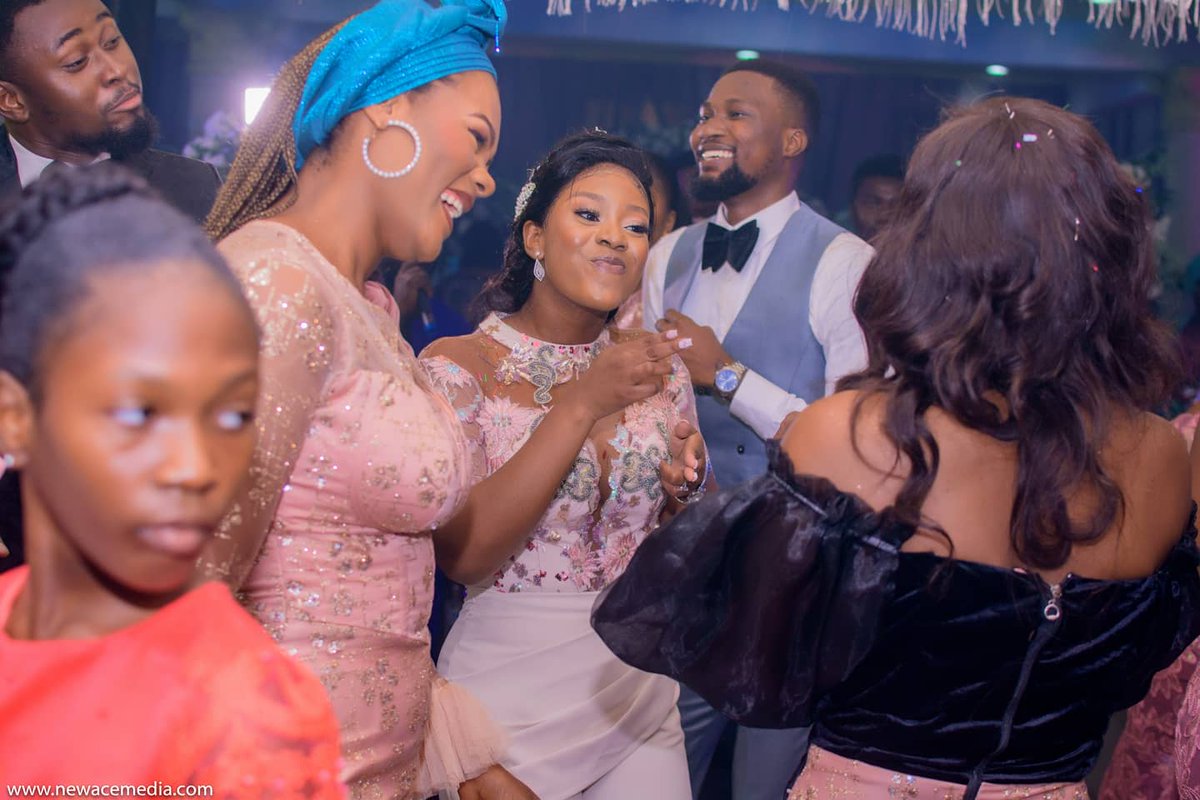 WoduEze's tweet photo. The Wedding Party. #Rize21 https://t.co/LAREIFRgSd