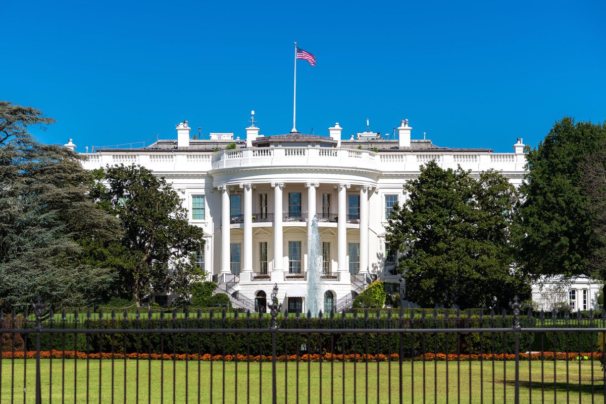 The US Traveller tweet media