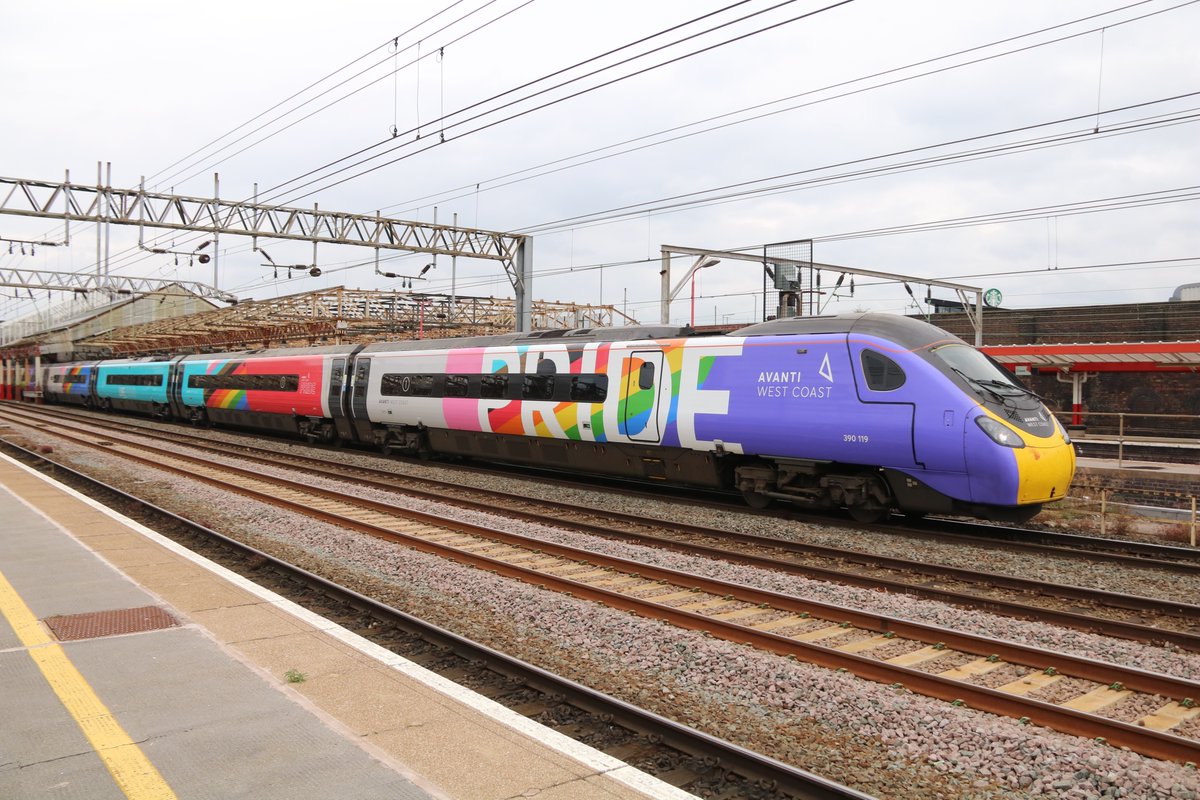 MColes_Railways's tweet photo. A selection of @AvantiWestCoast Class 390 Pendolino's from todays outing.
#ProgressTrain π³οΈβππ³οΈββ§οΈπ390119, 390148 & 390132 all at Crewe and 390124 powering through Stafford.
#trains #railways #traintwitter #Class390 #Pendolino #Avanti https://t.co/A3KCc7tLFU
