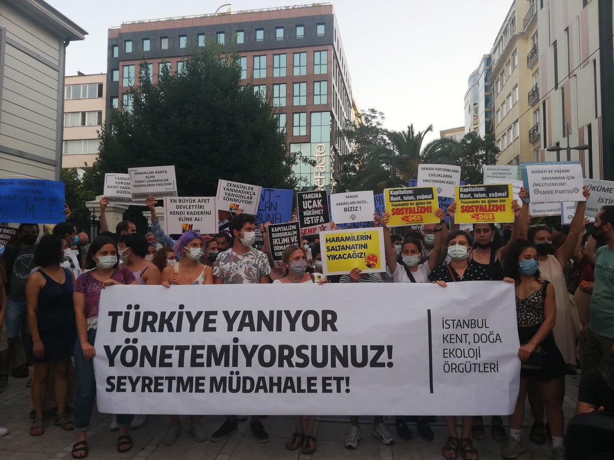 TÜRKİYE YANIYOR, YÖNETEMİYORSUNUZ!
Seyretme, Müdahale Et!
 #TayyipErdoğanİstifaET