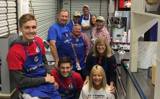 ridgefieldsf's tweet image. We could still use a few extra hands for next weekend. Want to get in on the ground floor of the new Ridgefield, WA tradition? Volunteer to help out at the #RidgefieldSausageFestival. Many opportunities for all ages. 
ridgefieldsausagefest.com/contact-us/#vo…