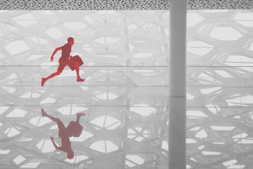 Everyone seems to be talking about Hybrid working, so what is it and what are the pros and cons? This article answers those and many more questions around the future of work. 
buff.ly/33oDDeA 
#returntowork #postpandemic #hybridworking