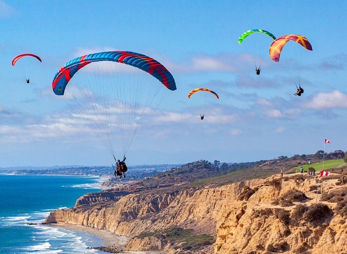sd_checklist's tweet image. Come fly with us! Join North America’s most experienced tandem pilots for an exhilarating flight off the coast. Our instructors are available 7 days per week. Contact for more details! 🪂