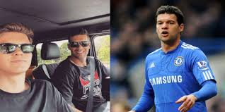 ResilienteDi's tweet photo. #Deportes ⚽│Muere a los 18 años hijo de Michael Ballack en accidente
#futbol #Alemania

🔗: https://t.co/mv92fUHvsW https://t.co/eLPLjLo9jq