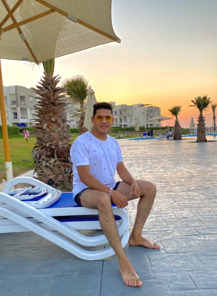 ali_salla1's tweet photo. #NewProfilePic Summer vibes 🏖🌊 https://t.co/FYQ0YtzJux