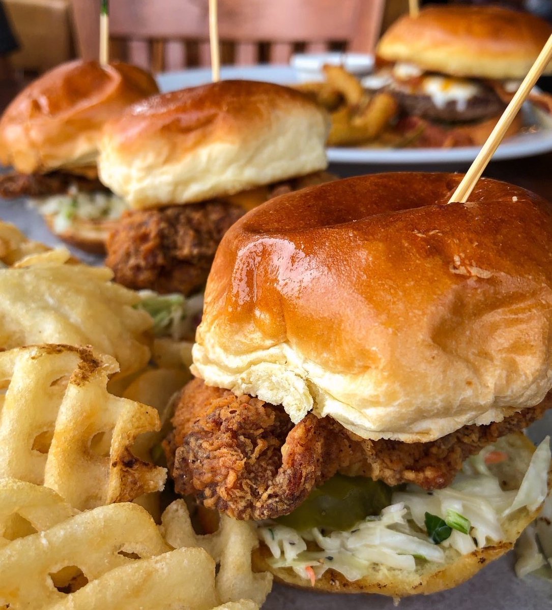 Champps's tweet image. The tastiest little trio! Enjoy an order of our Crispy Chicken Sliders for dine-in, takeout or delivery.
(📷: @come.eat.with.me.mn)