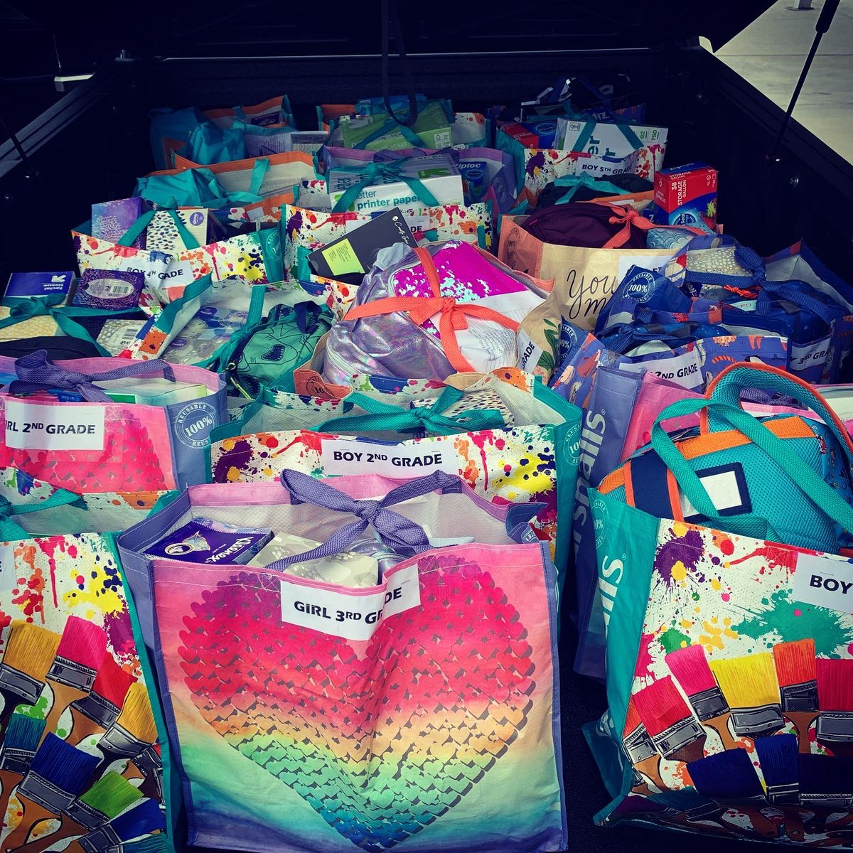 TheNobilo's tweet image. Dropped off the school supplies at Sally Ride Elementary for the children that couldn&apos;t purchase them themselves. Thanks to Donna Sherry for organising donations from a fabulous group of ladies who donated funds as well as their time to help shop for all the goodies. Thank you❤