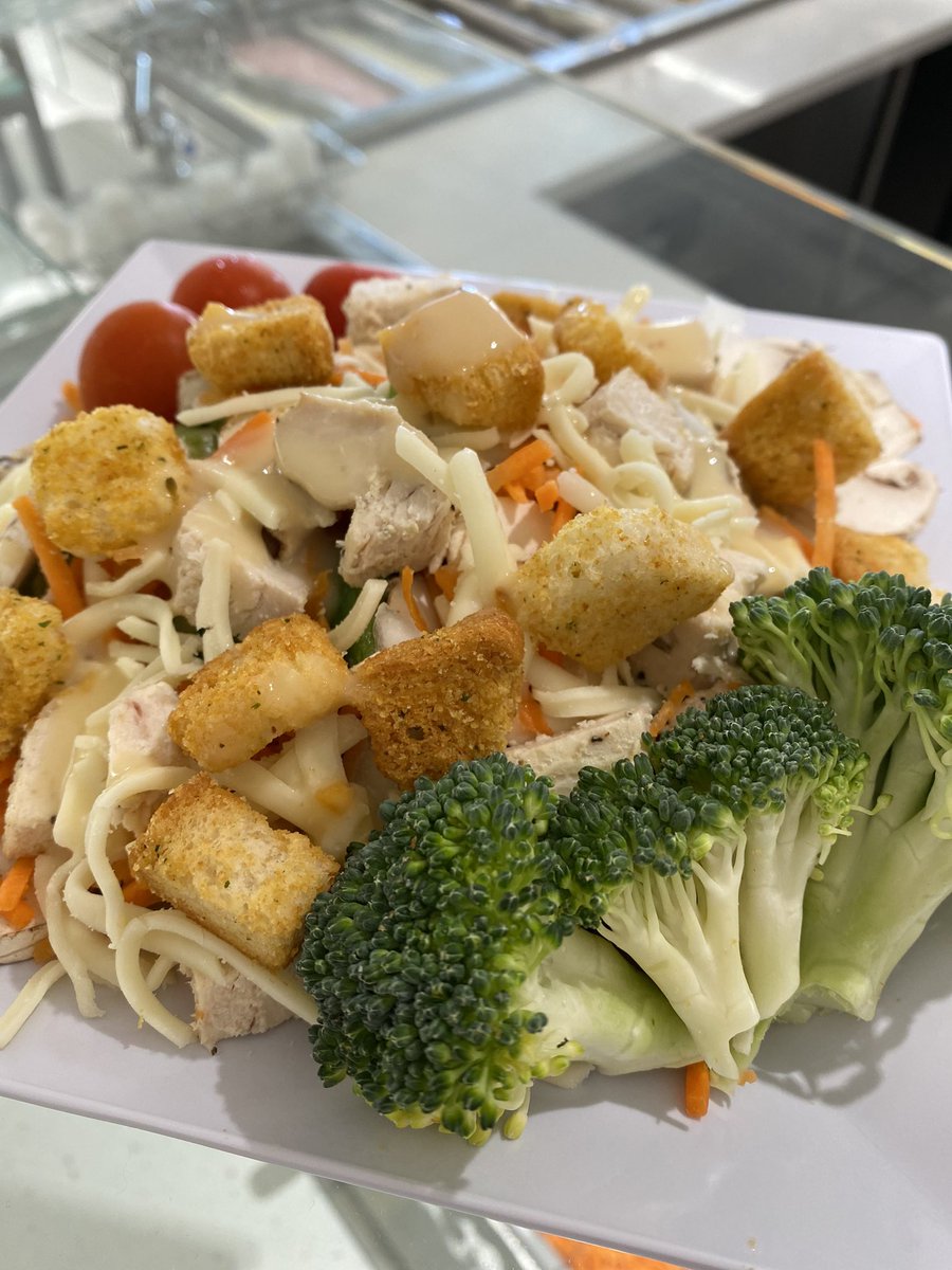 KSUDining's tweet photo. DI Hub Dining is open Monday-Friday 11:30 a.m.-8 p.m. If you’re on campus stop and have lunch or dinner with us!! #ksudining #FeedYourInnerFlash https://t.co/kNMWZK3yRz