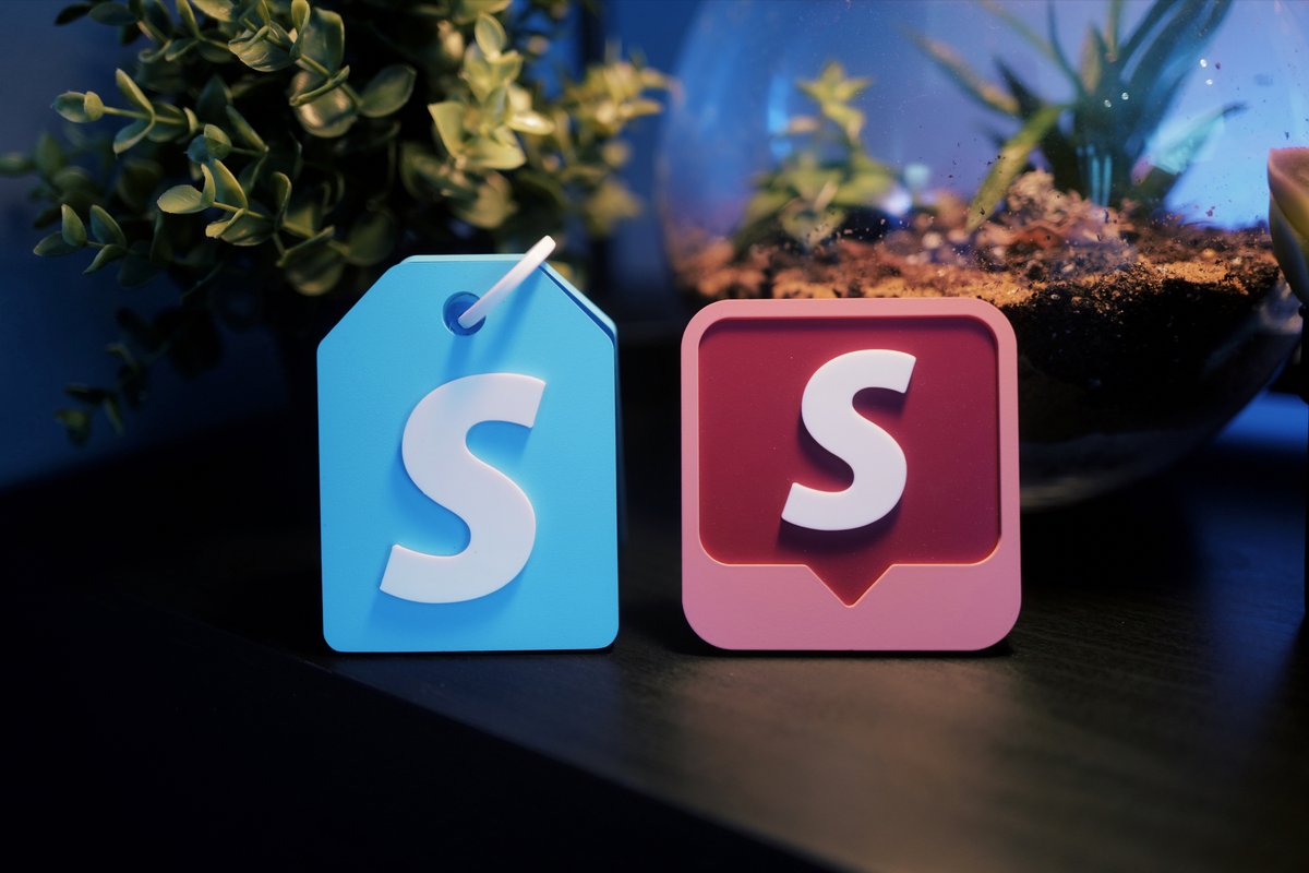 darrinhenein's tweet image. Nice new addition to my @Shopify product launch shelf 🎉🚀 #ShopifyInbox