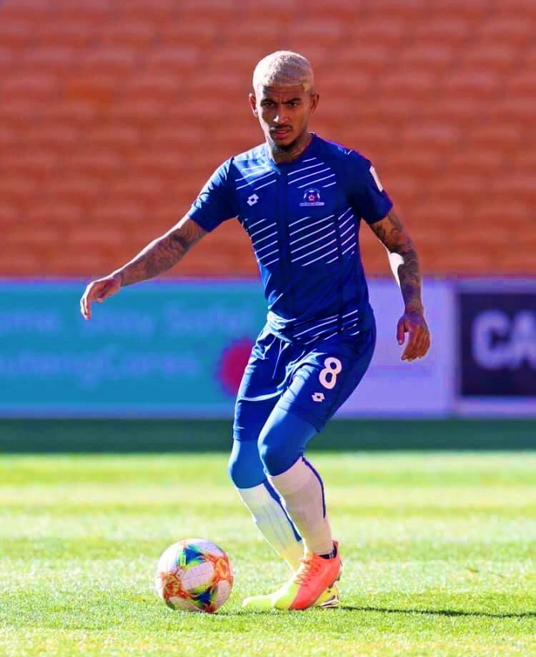 021Footballers's tweet photo. 🚨TRANSFER ALERT 🚨

We would like to congratulate Keagan Buchanan on joining Amazulu.The fixer joins Coach McCarthy.We saw the rise of Usuthu last season which helped them to ending 2nd in the DStv. We wishes Keagan all the best for the future. #021Footballers #TheFixer https://t.co/vRsQVzVJL8