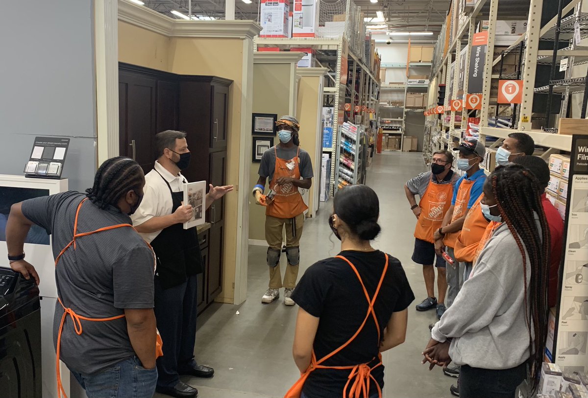 merritt_jen's tweet photo. A huge thank you to @stewy_stew for teaching our team about Cabinet Makeover at THD3608!  #TogetherWeAreOne #GETservices https://t.co/bmhrY5ncSI