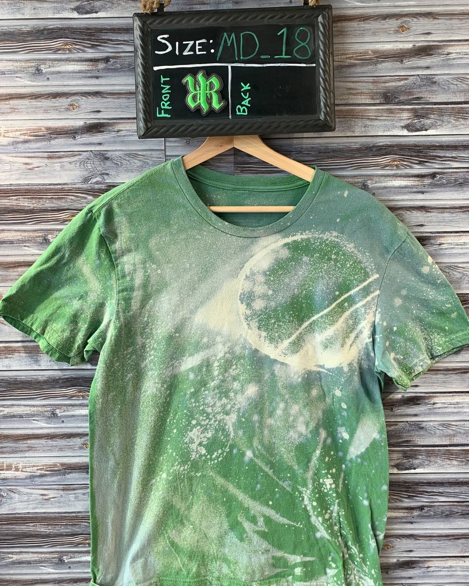 ArnarLimited's tweet photo. You taking the red pill🔴 or the green pill🟢?

#RedefineReality 
#ARNAR 
#AcidWashed
#Cincinnati https://t.co/Fh23kSizbD