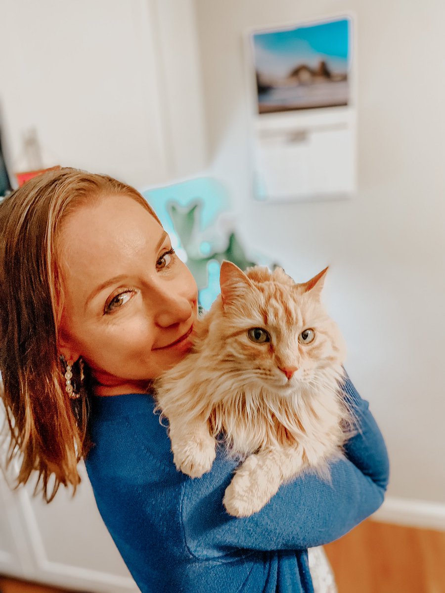 HodelIngrid's tweet image. #youarevaluable #ownyourvalue #uniquelyyou #womenempoweringwomen #girlgang #galpals #friendshipgoals #catlady #catladylife #gingerhairdontcare #gingerhairgirl #gingerkitty #catmom #catmomlife #catcuddles #adoptdontshop🐾 #rescuesofinstagram #instameow #catloversclub