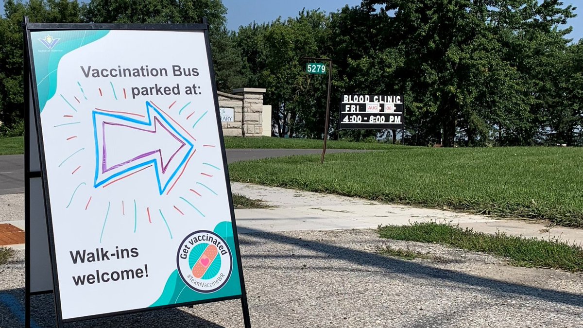 wellesley_ca's tweet photo. Great news Wellesley residents! 

The Linwood Community Centre will have the blood clinic and the vaccination bus visiting tomorrow from 4 - 8 PM! 

Walk-ins are welcome to the vaccination bus, but we ask that you please register at https://t.co/t0jMGn7wlD for the blood clinic! https://t.co/PLKaZE55zJ