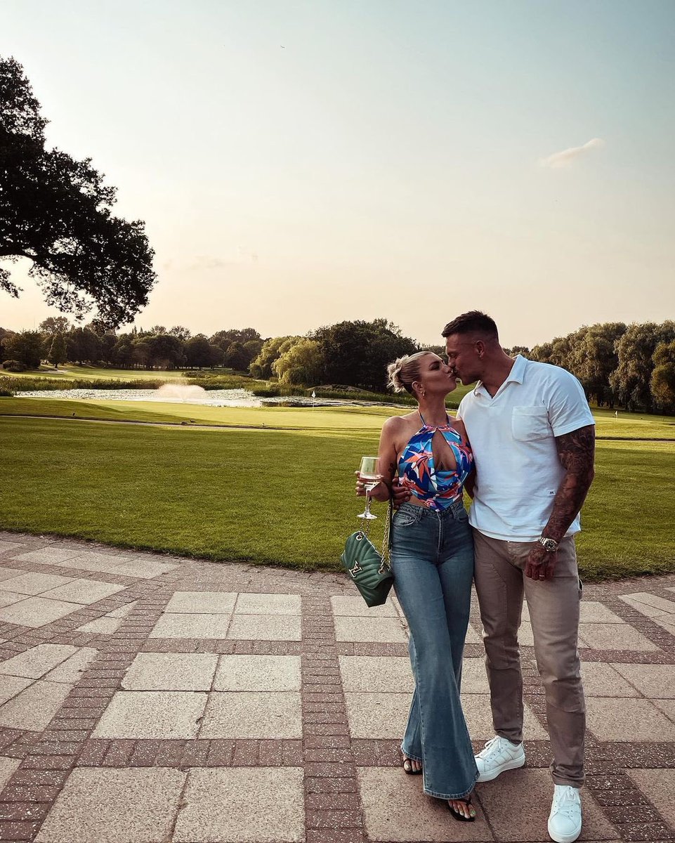 The Bowen’s are actual GOALS❤️ #LoveIsland