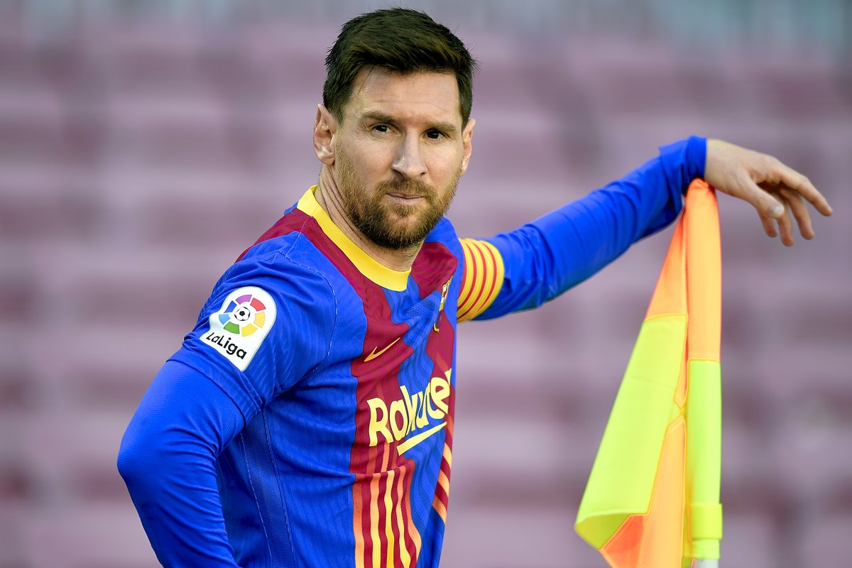 Squawka's tweet photo. Lionel Messi is the only player in LaLiga history to score 30+ goals in NINE different seasons:
β 2009/10 (34)
β 2010/11 (31)
β 2011/12 (50)
β 2012/13 (46)
β 2014/15 (43)
β 2016/17 (37)
β 2017/18 (34)
β 2018/19 (36)
β 2020/21 (30)
Incredible. π https://t.co/I1GP7ecOot
